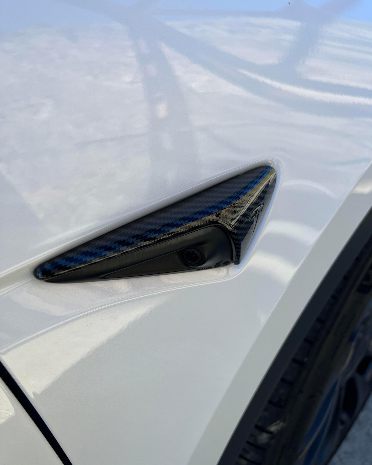 Tesla Model 3/Y Carbon Fiber Camera Cover