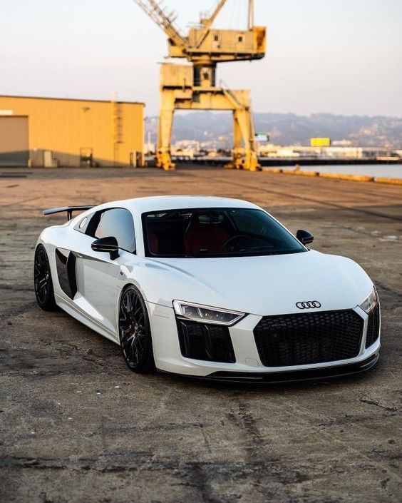 Carbon Fiber Front Lip - Audi R8 V10