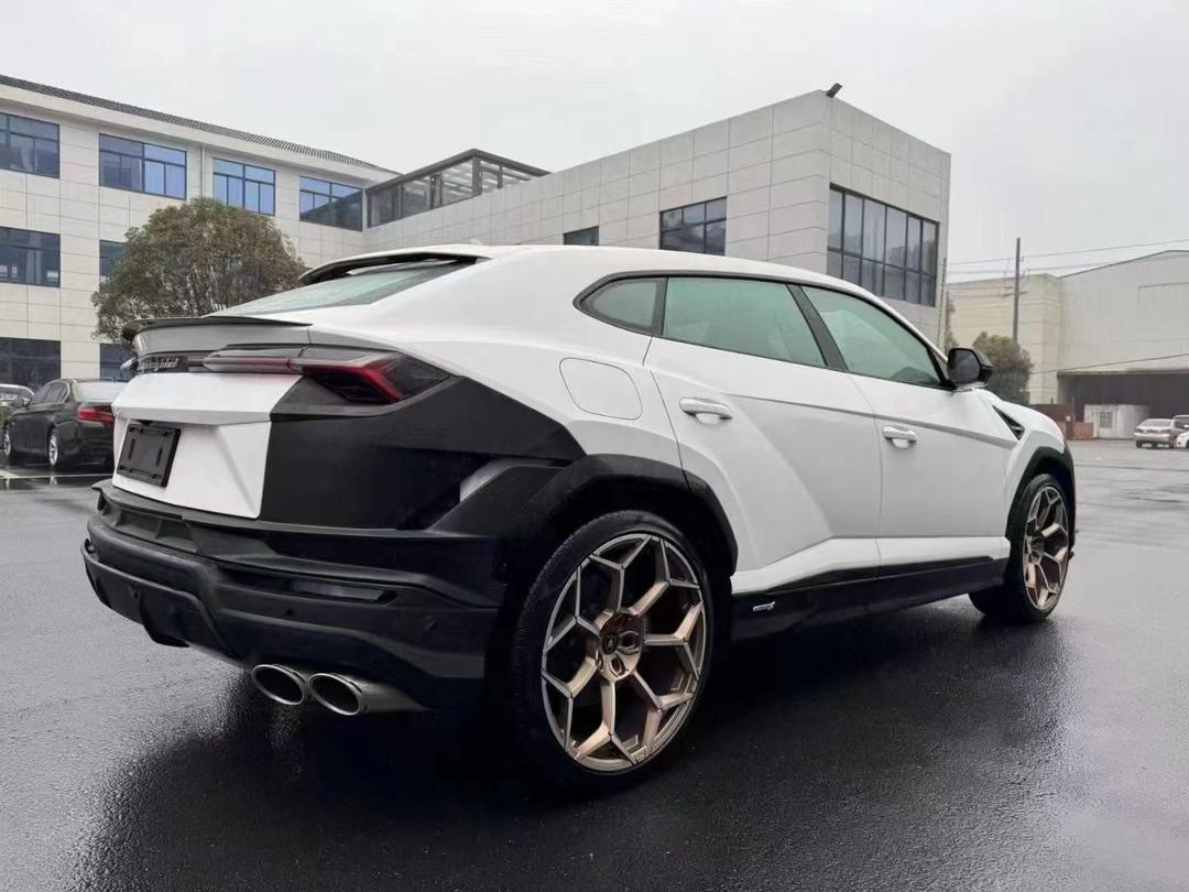 Full Urus Facelift conversion Body Kit - Lamborghini urus