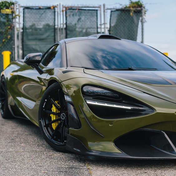 McLaren 720s/750s/765Lt Novi Style Carbon Fiber Roof Scoop