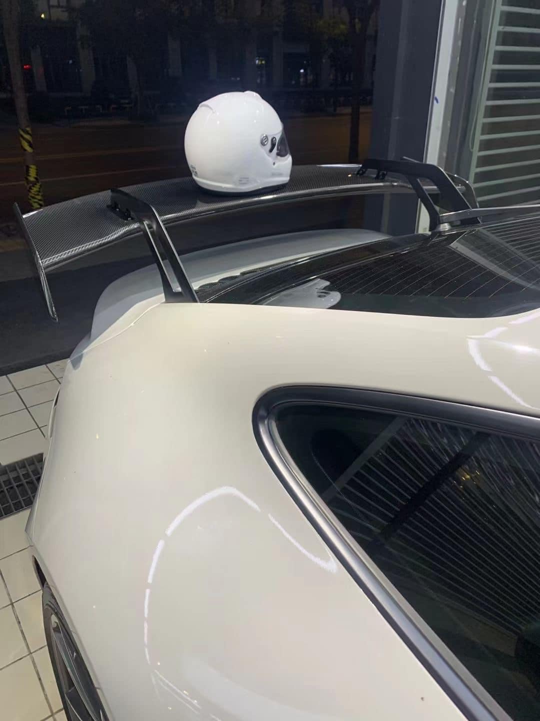 Porsche 911/992 Carbon Fiber GT3 Style Carbon Fiber Wing & Base