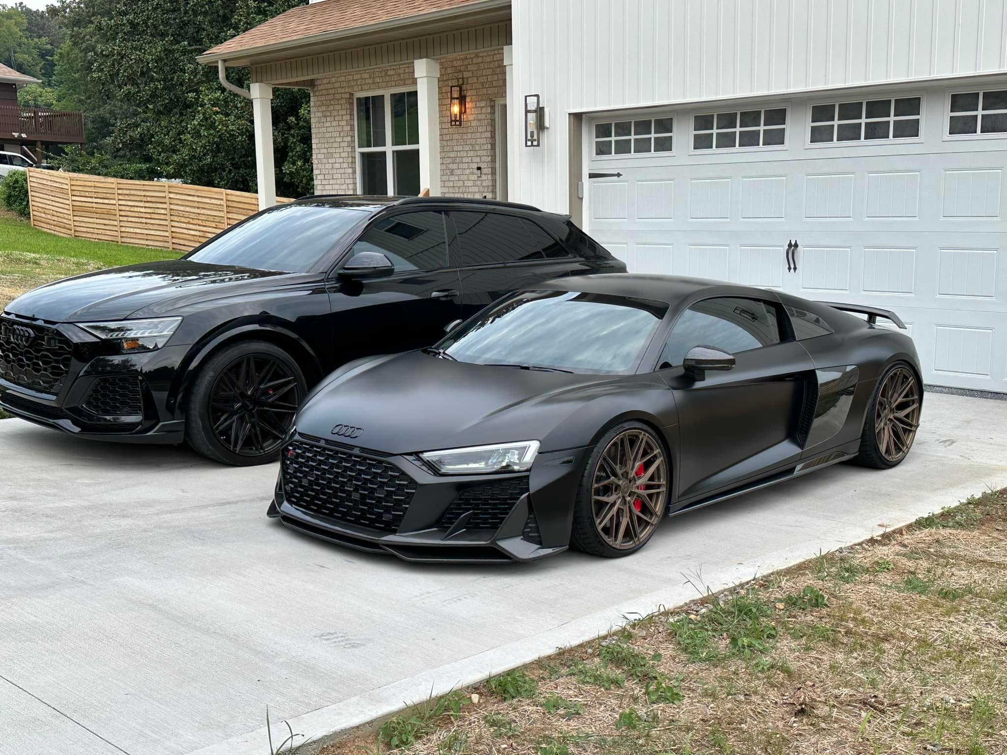 C Style Prepreg Carbon Fiber Front Splitter Lip -  Audi R8