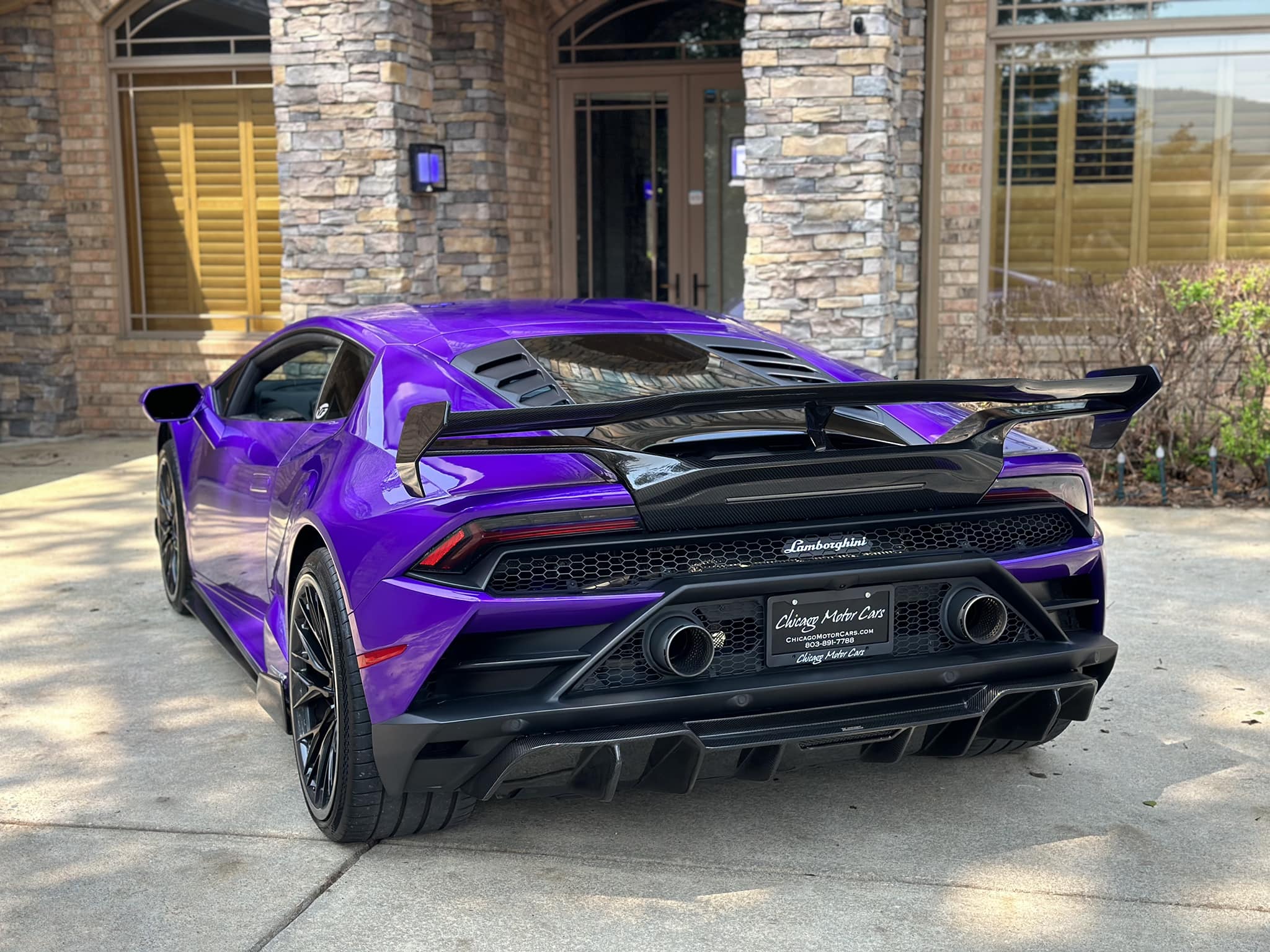 V Style Carbon Fiber Spoiler  - Lamborghini Huracan