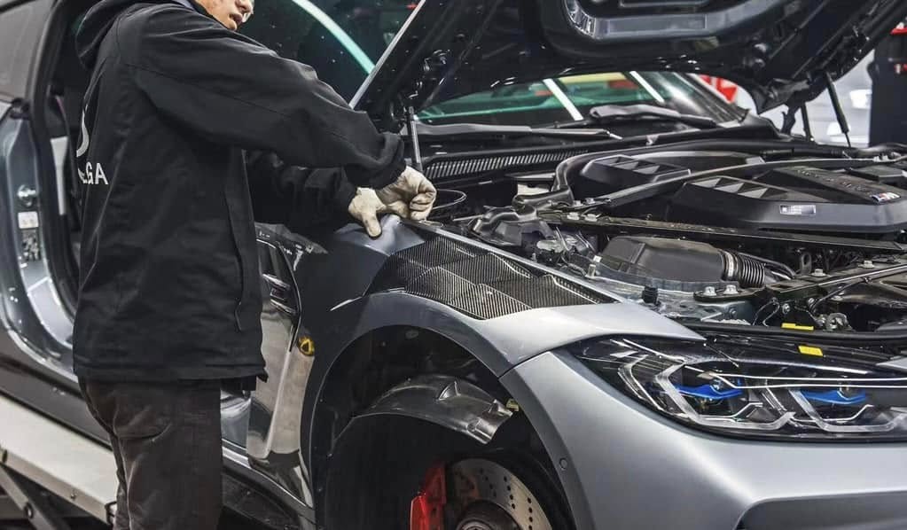 BMW G80/G82/G83 M3/M4 Carbon Fiber Artisan AE Vented Fenders