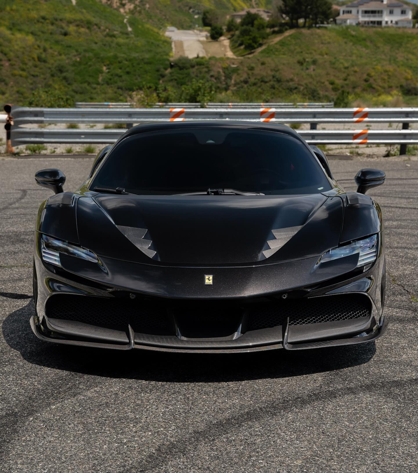 Ferrari SF90 FRP/Carbon Fiber Front Vented Fenders