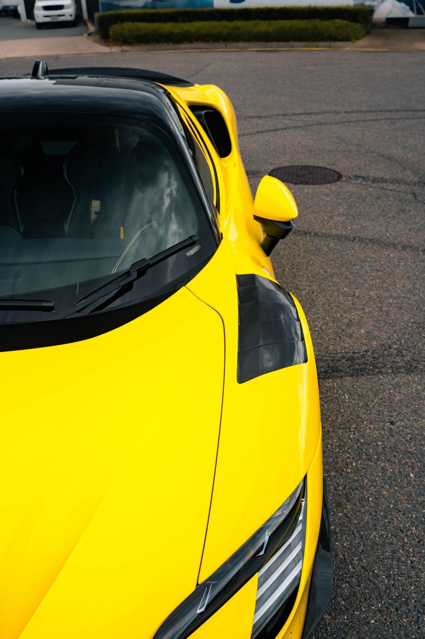 Ferrari SF90 FRP/Carbon Fiber Front Vented Fenders