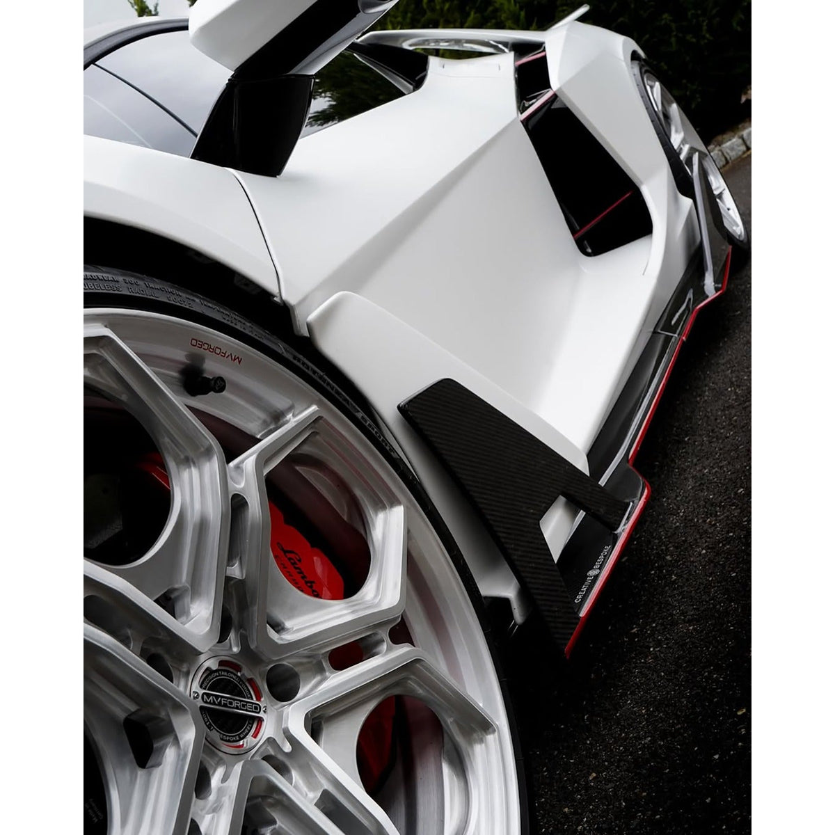 Carbon Fiber DK Aero Body Kit - Lamborghini Revuelto