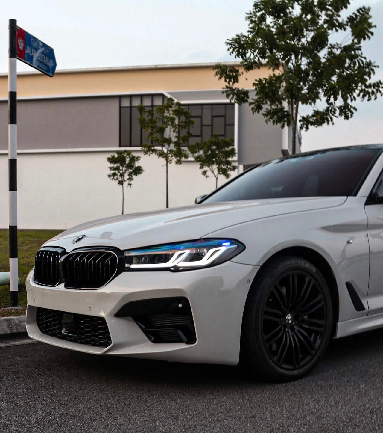 LCI LED Headlights - BMW F90 M5 & G30 / G38 5 Series