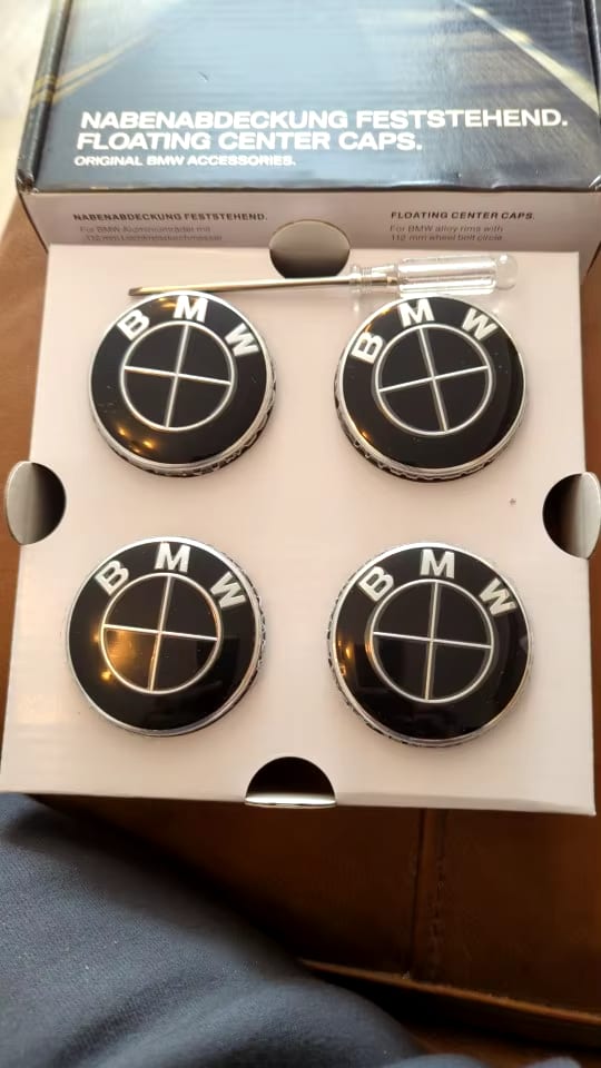 Black Roundel Floating Wheel Cap Set - BMW