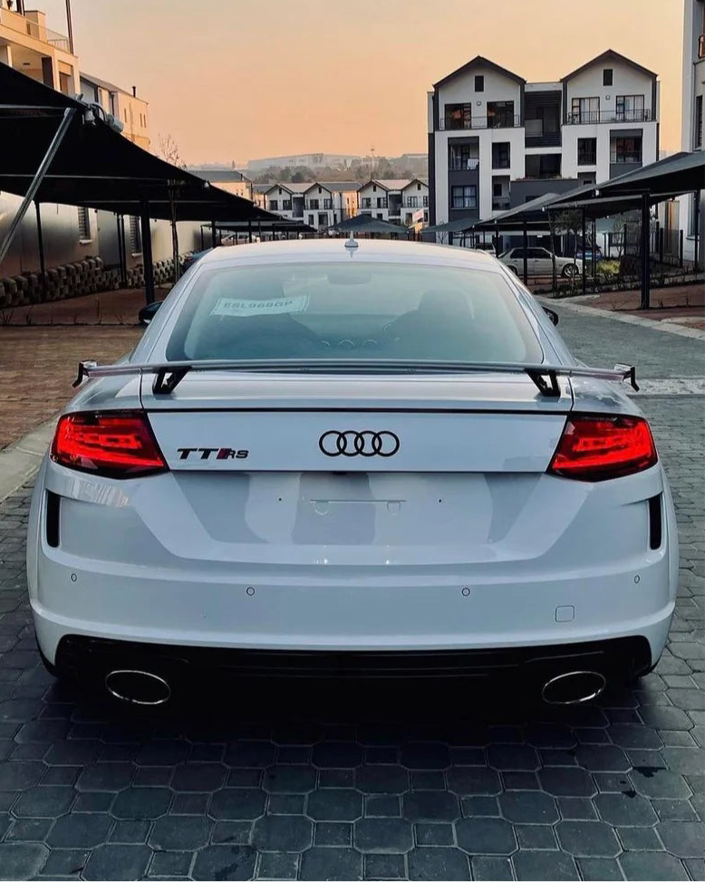 Audi TTRS Black Emblem