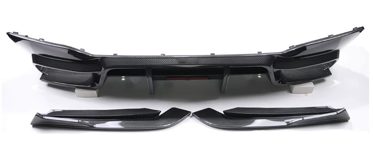 Dry Carbon Fiber Rear Diffuser W/ LED - BMW M5 F90 2018-2019
