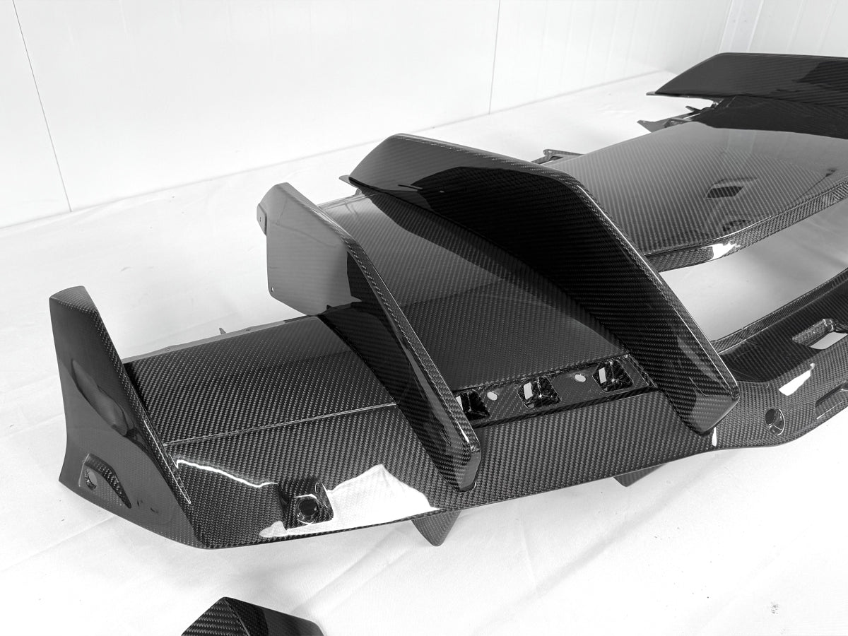 Carbon Fiber OEM Style Rear Diffuser - Lamborghini Revuelto