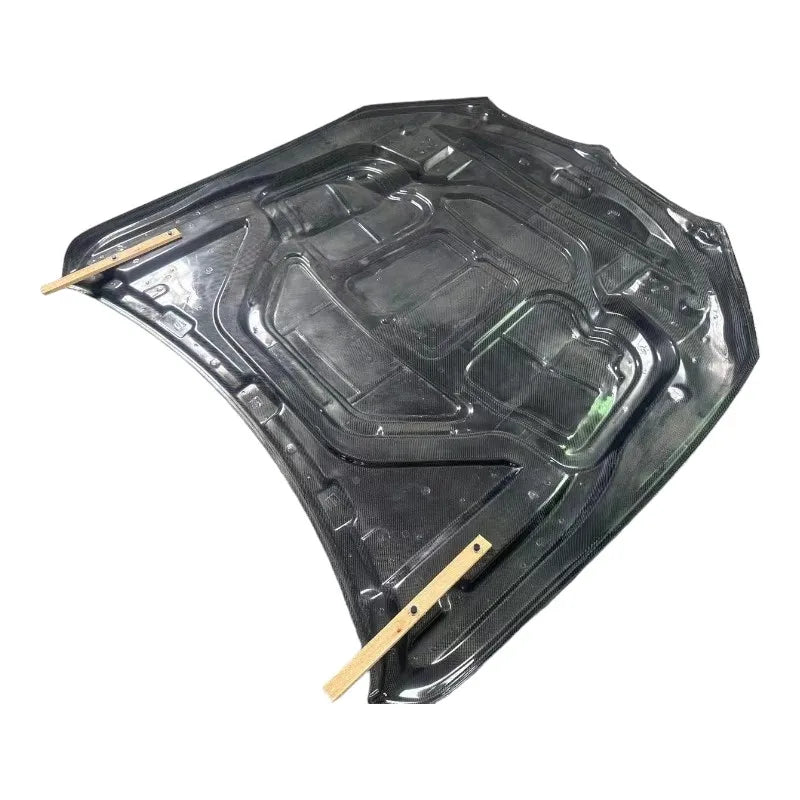 Carbon fiber vented V style hood - BMW 8 Series / M8 2020-2024