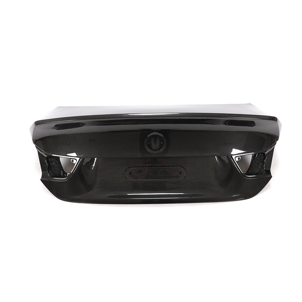 LW Style Carbon Fiber Duckbill Trunk - BMW F82 M4
