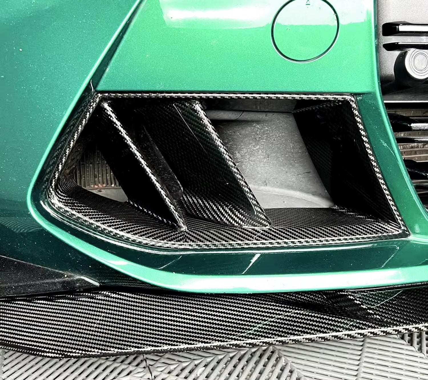 R Style Twin Fin Dry Carbon Fiber Air Ducts - BMW G80/G81/G82/G83 M3 & M4