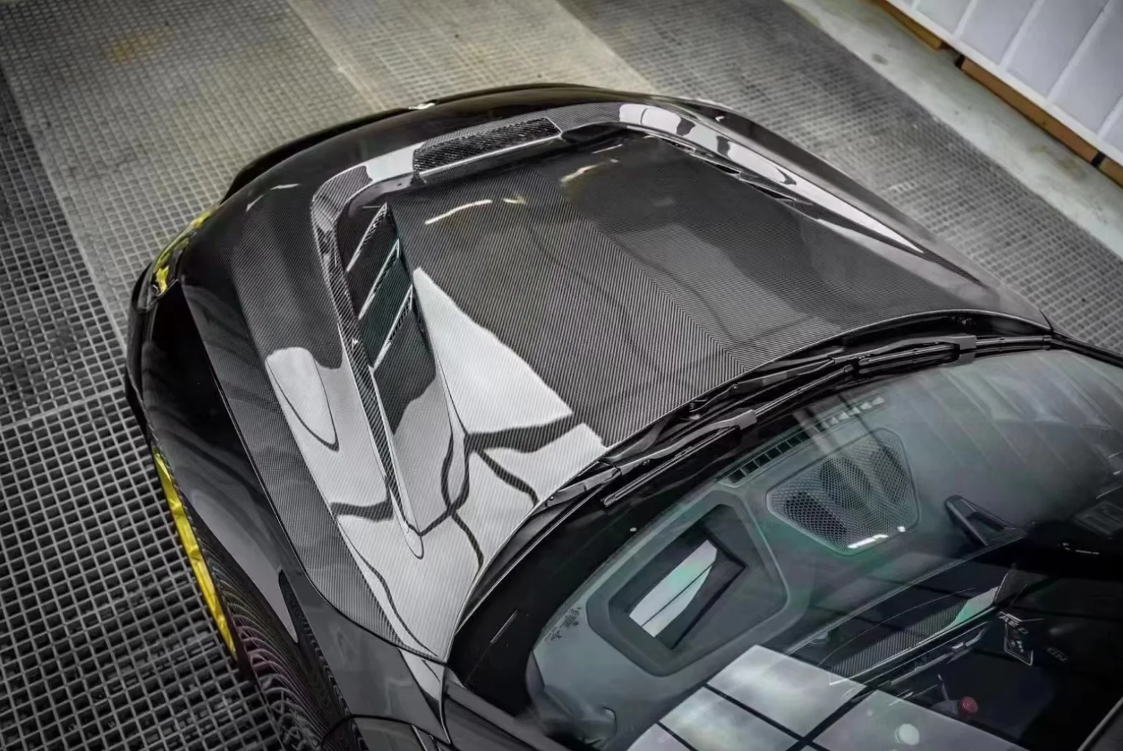 BMW G87 M2 Carbon Fiber Artisan Hood