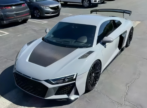 Audi R8 Gen 2 Carbon Fiber AP Vented Hood