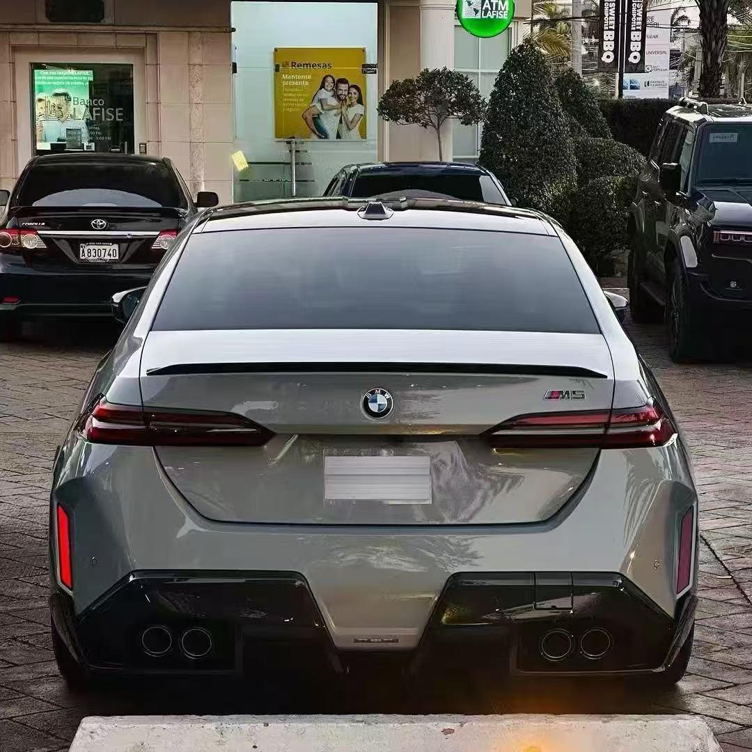 Prepreg Carbon Fiber MP Style Aero Body Kit -  BMW G90/ G99 M5 2025+