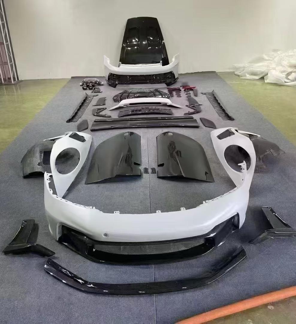 Full carbon Fiber GT3RS Conversion Body Kit - Porsche 992