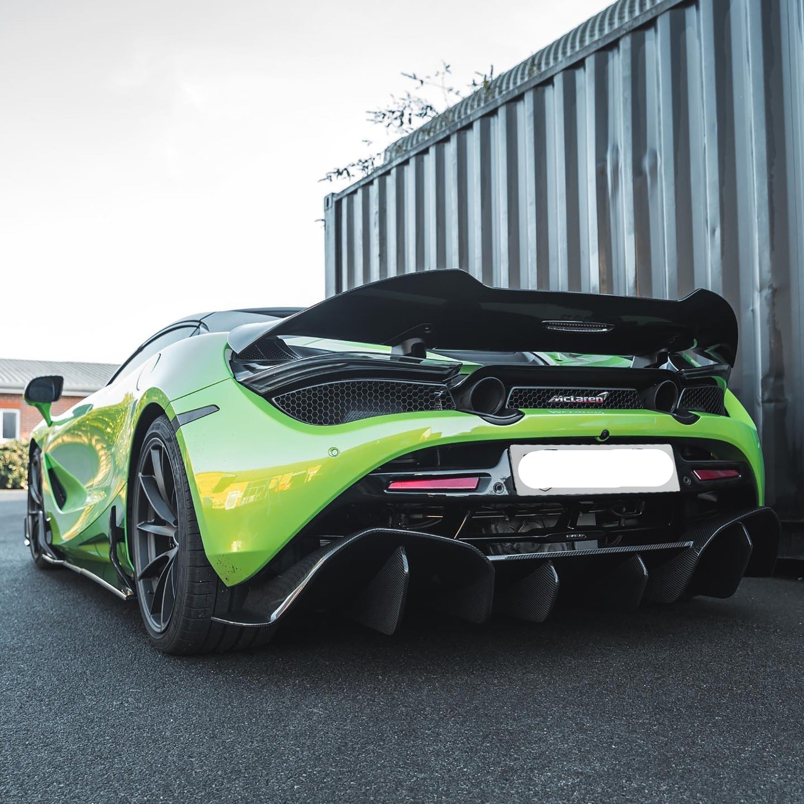 Dry Carbon Fiber Aerodynamic Body Kit - Mclaren 720s