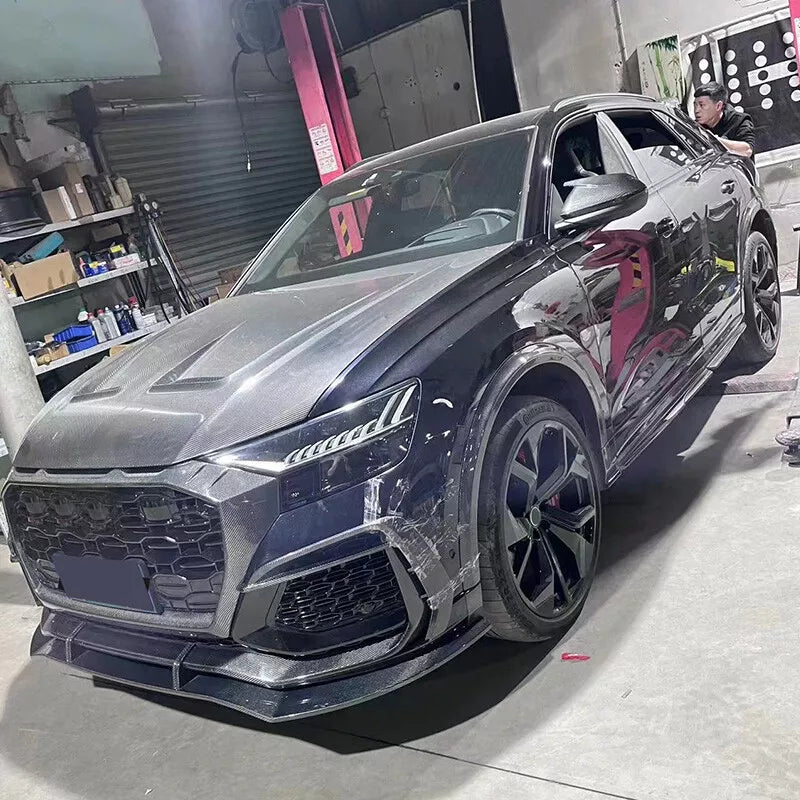 Carbon Fiber Side Skirts - Audi RSQ8