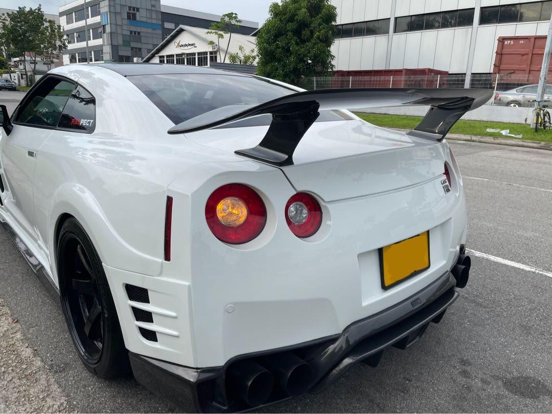 Nissan GTR Carbon Fiber Artisan Wing